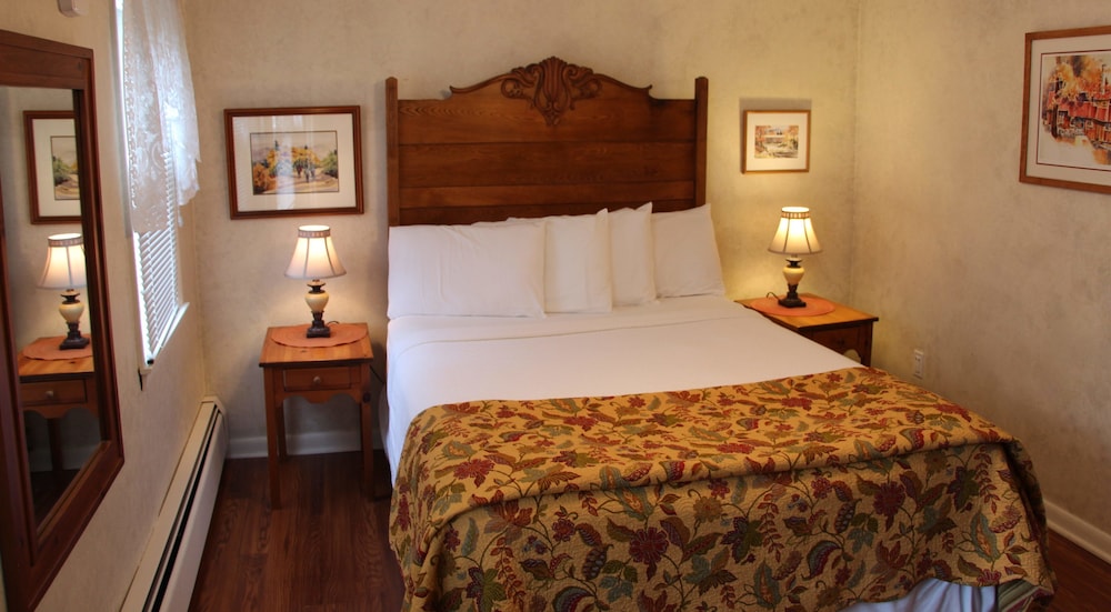 The Vermont Inn - photo 30