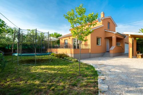 Holiday house TOIĆI — 4-Star Luxury Hotel in Krk, Croatia