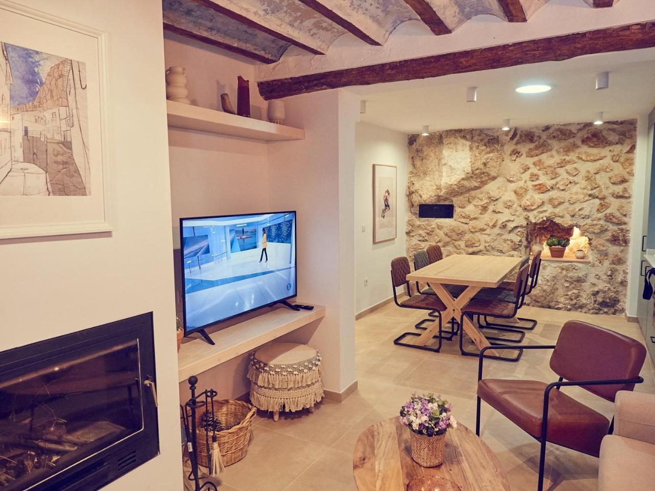 Lignum Casa Rural — 4-Star Luxury Hotel in Ayna, Spain