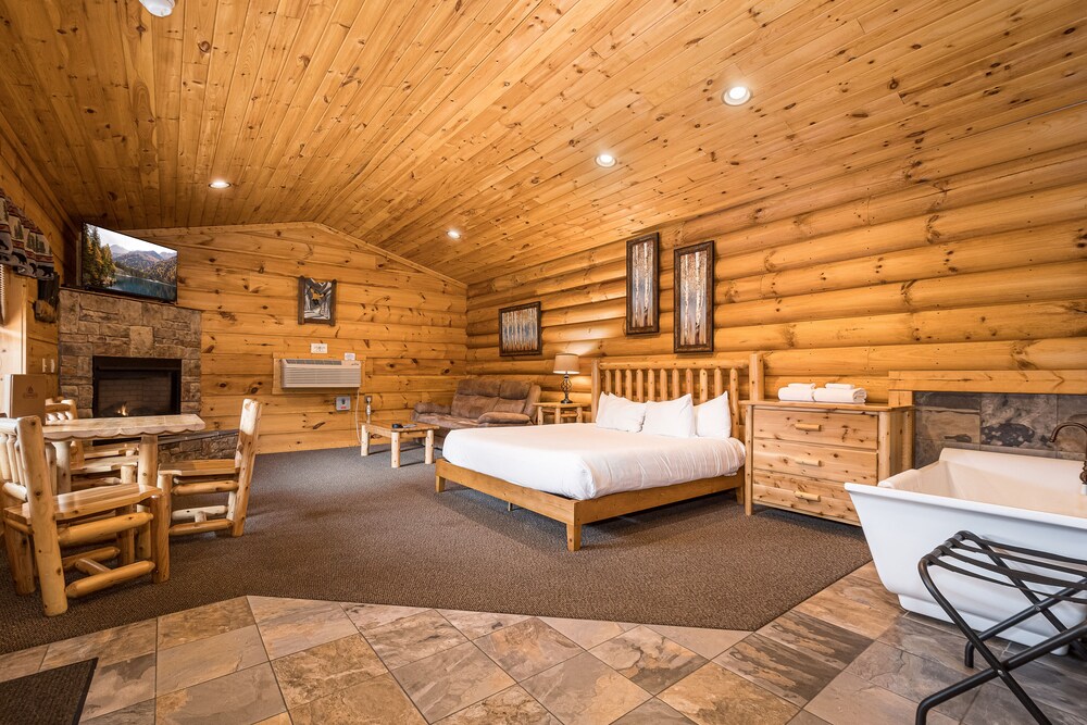 The Lodges at Sunset Village - photo 11