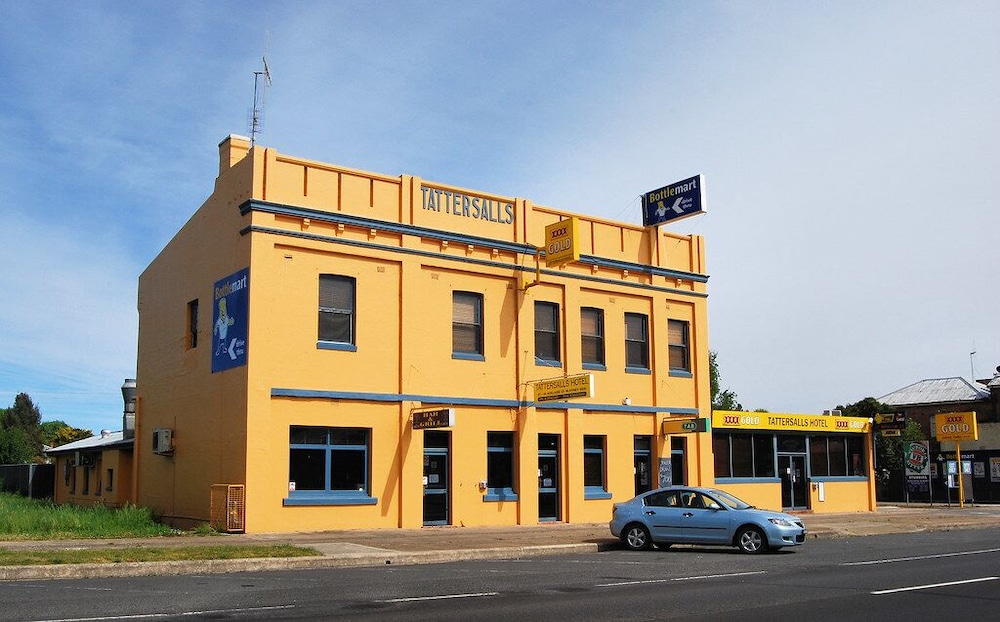 Tattersall’s Hotel Blayney