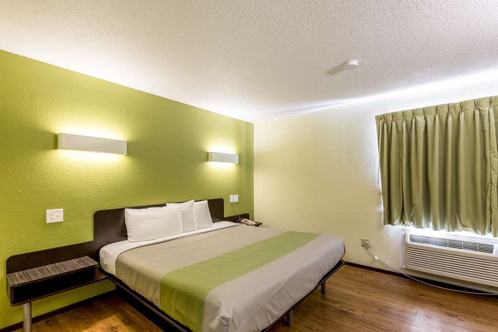 Motel 6 Troy IL - photo 7