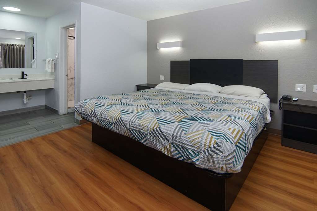 Motel 6 Red Oak TX Dallas - photo 12