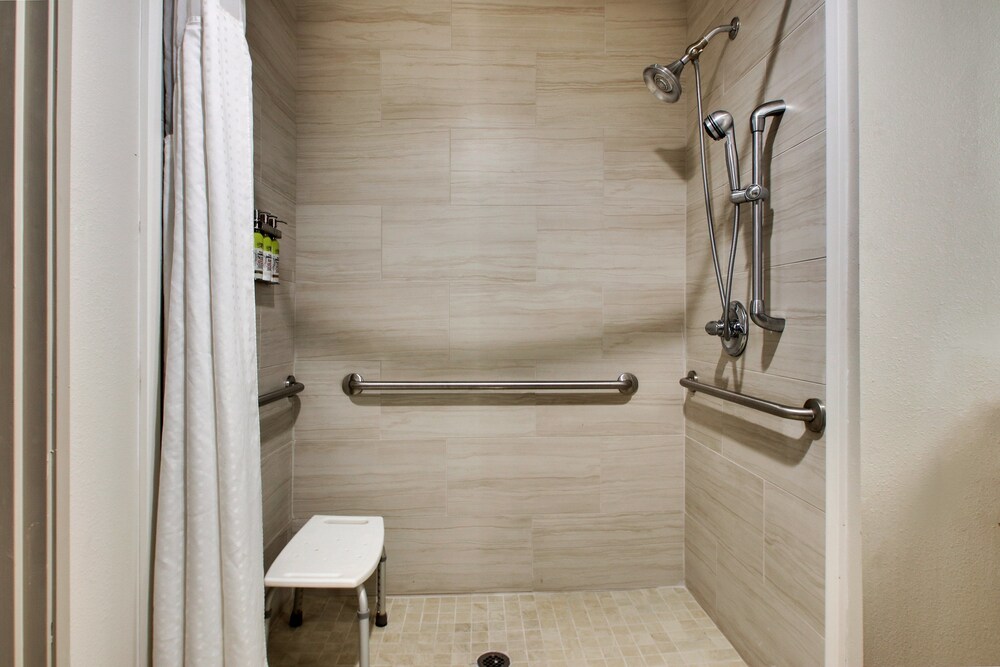 Holiday Inn Express Lexington North Georgetown by IHG - photo 13