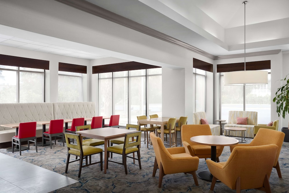 Hilton Garden Inn Beaufort - photo 23