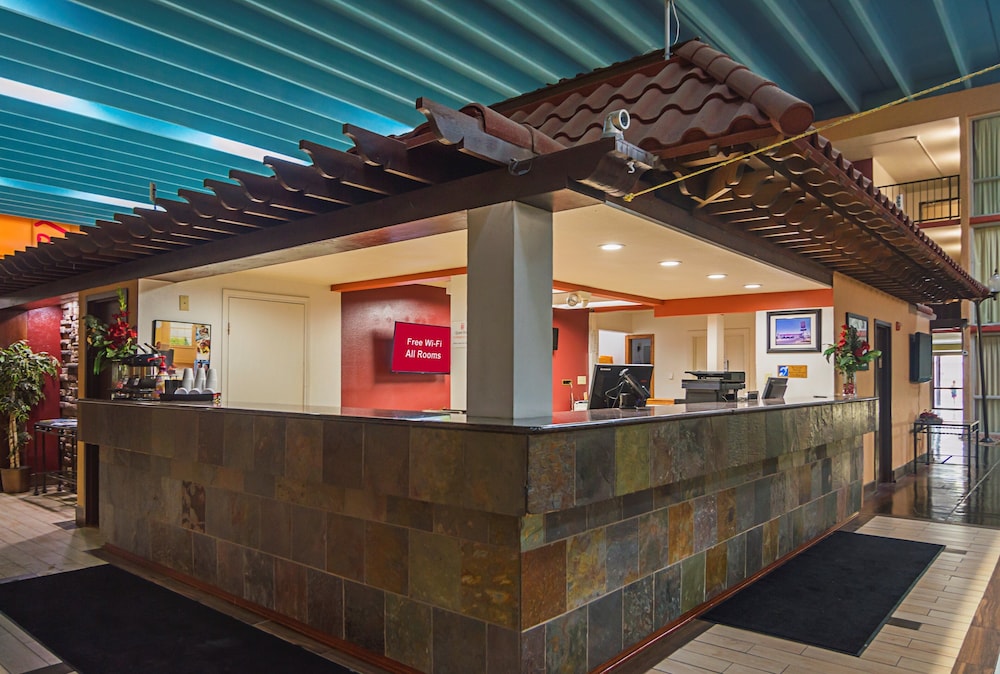 Red Roof Inn Lubbock - photo 4