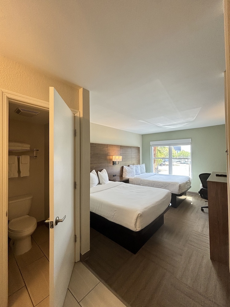 Baymont by Wyndham Lake Park Valdosta I 75 - photo 10
