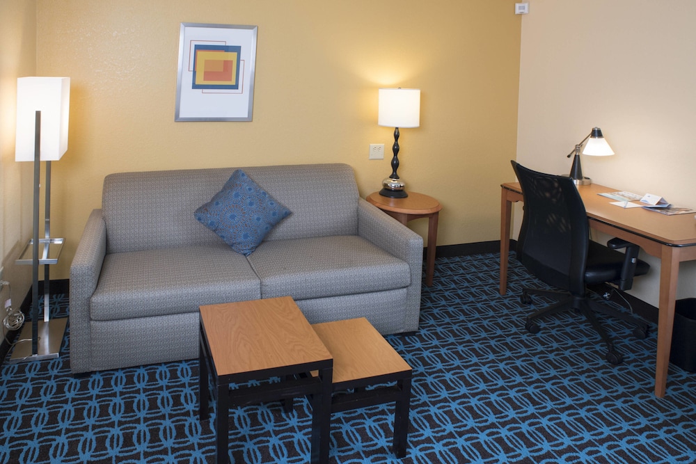 Fairfield Inn by Marriott White River Junction - photo 4