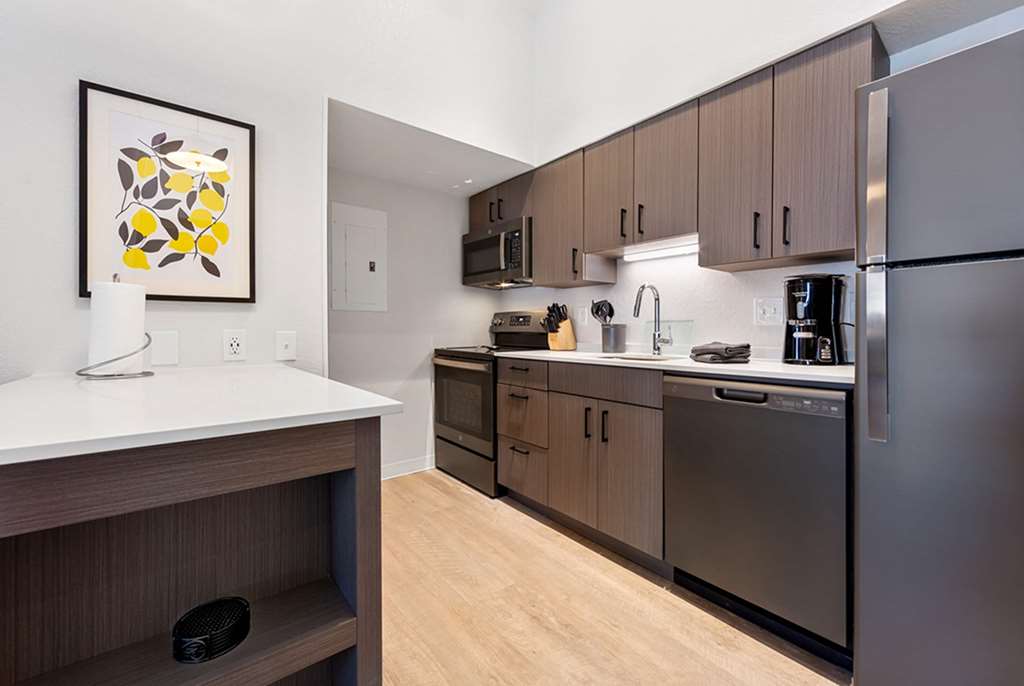 WaterWalk Extended Stay by Wyndham Atlanta Perimeter - photo 35