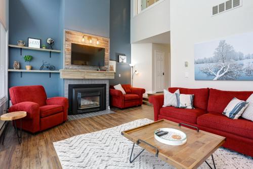 Wintergreen Retreat with Private Sauna & Patio 82291 in Collingwood, Canada