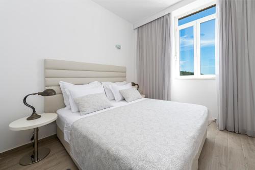 Banje Beach Oasis Apartment