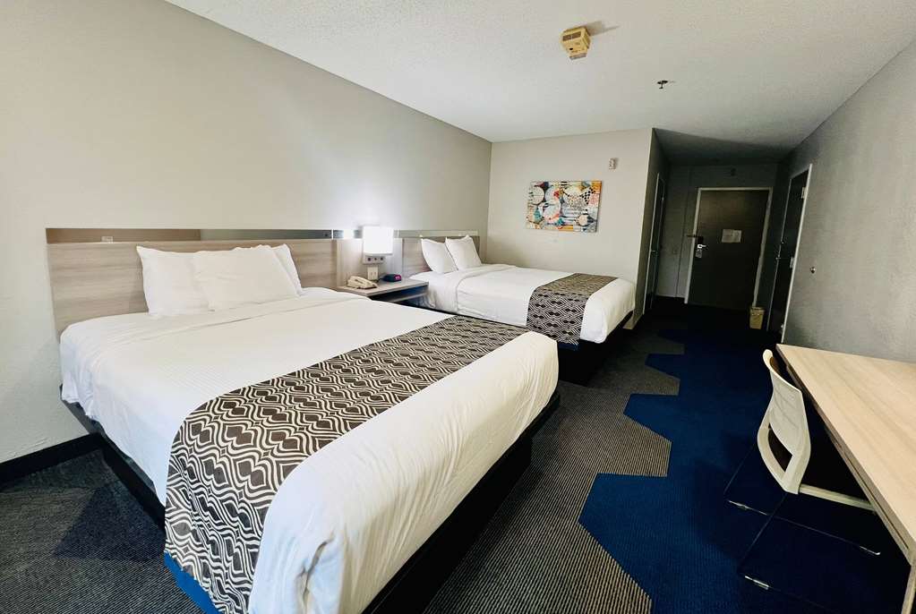 Microtel Inn by Wyndham Georgetown - photo 9