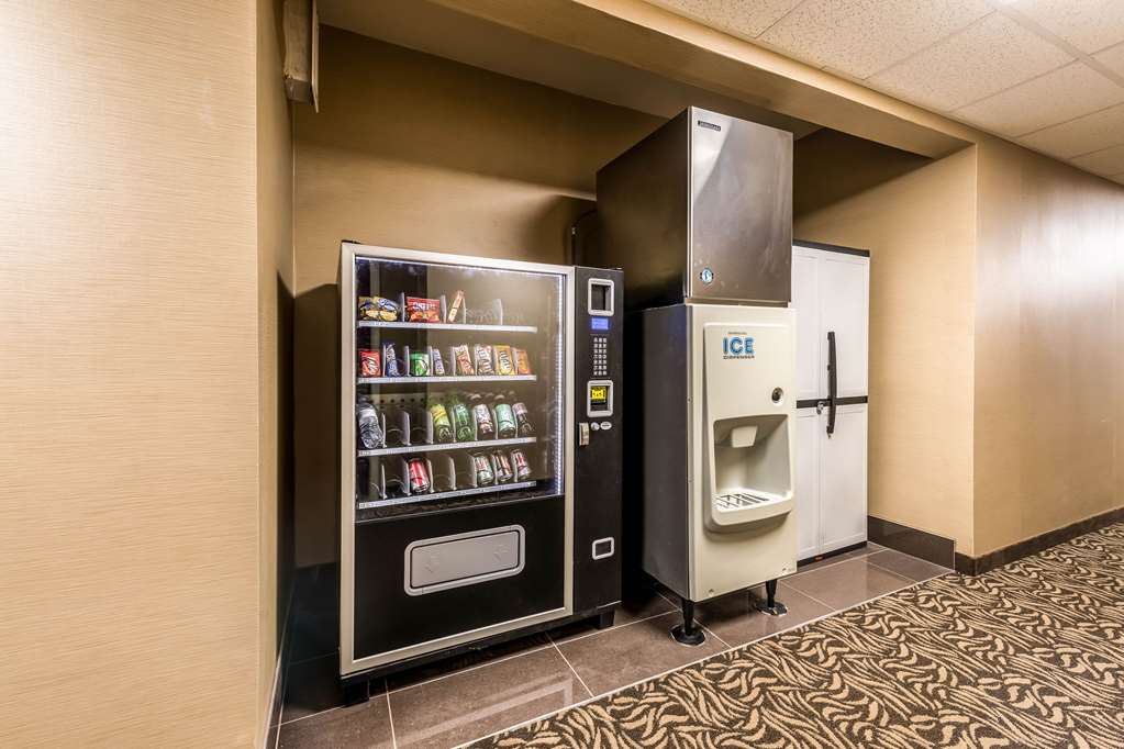 Comfort Inn & Suites Dayton Northwest Englewood - photo 29