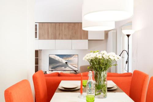 HelloChalet Maison Rue de la Neige Family Ski Holiday walking distance skirun and gondola — 4-Star Luxury Hotel in Valtournenche, Italy