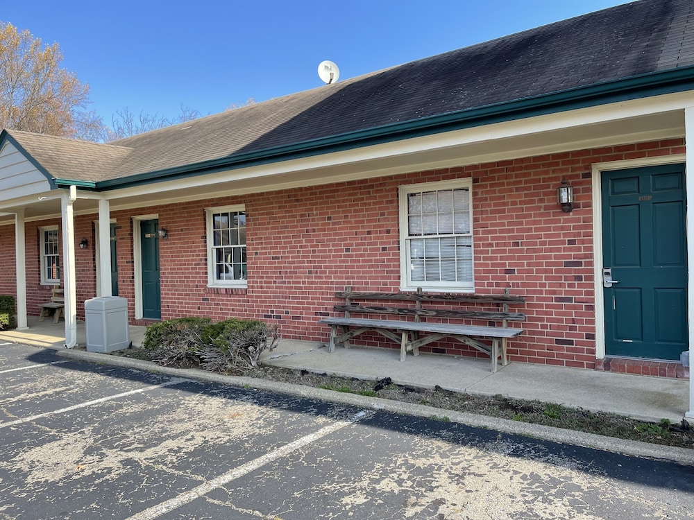 Rips Country Inn - photo 17