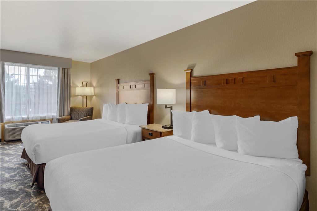 Best Western Plus Riverfront Hotel & Suites - photo 22