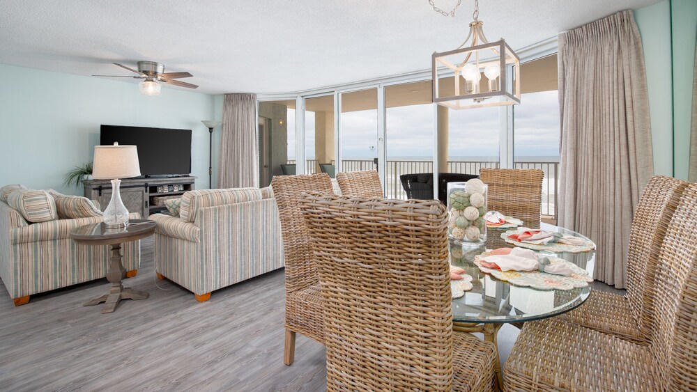 Long Beach 4 1007E 556192 by RedAwning - photo 56