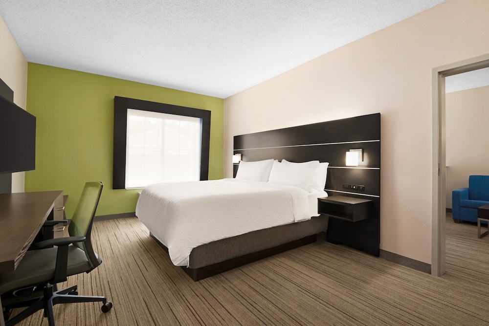 Holiday Inn Express & Suites McAlester by IHG - photo 10