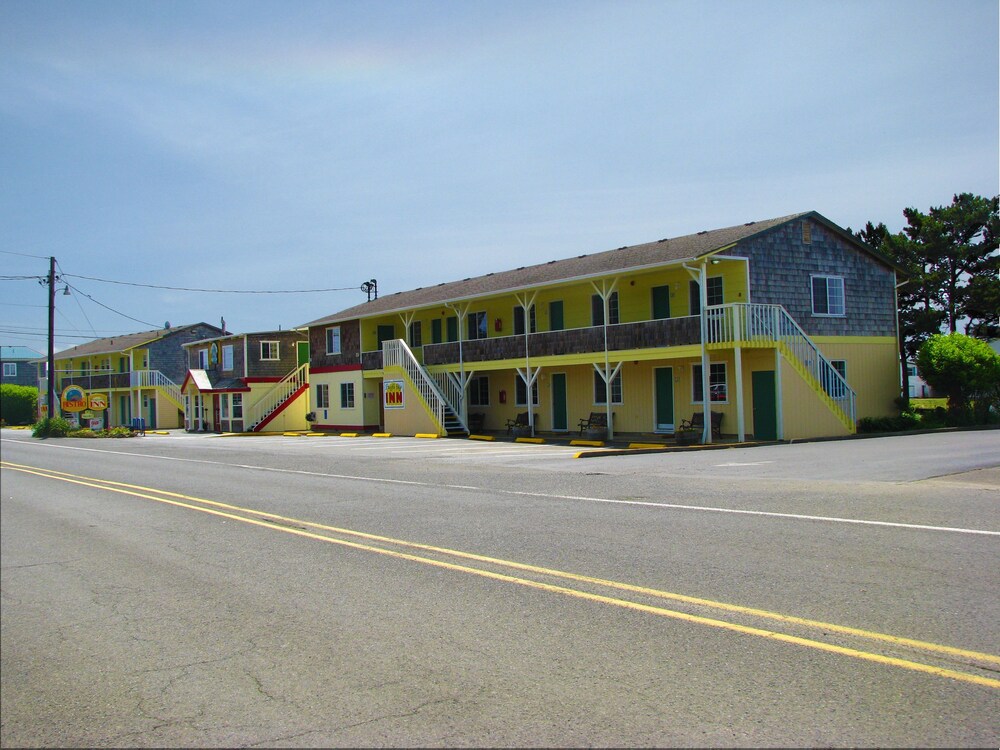 Pacific City Inn - photo 30