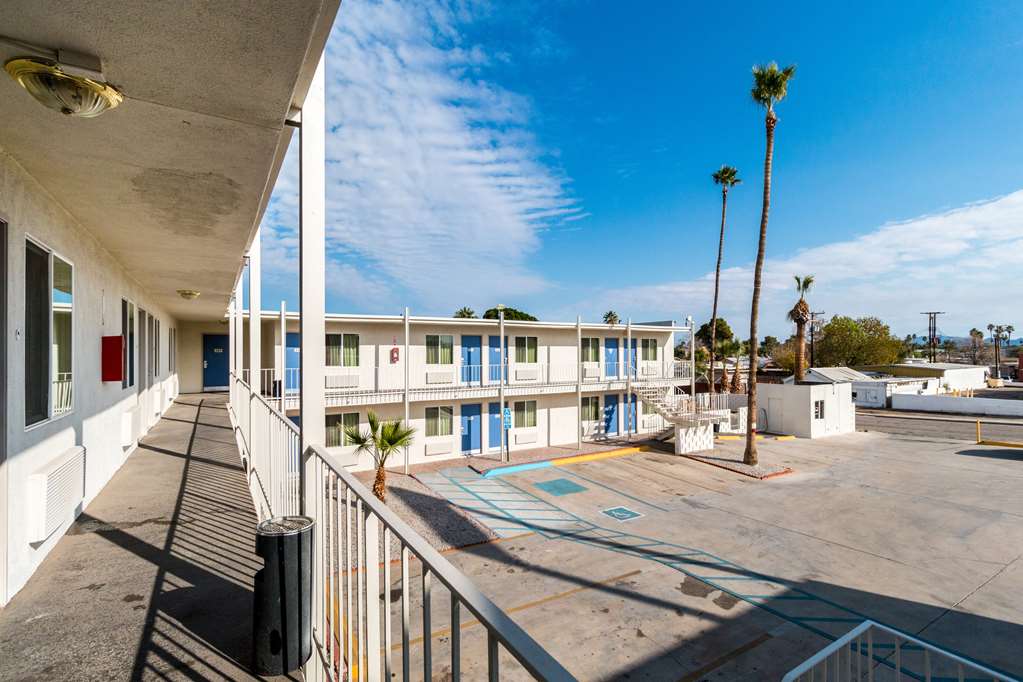 Motel 6 Blythe CA South - photo 4