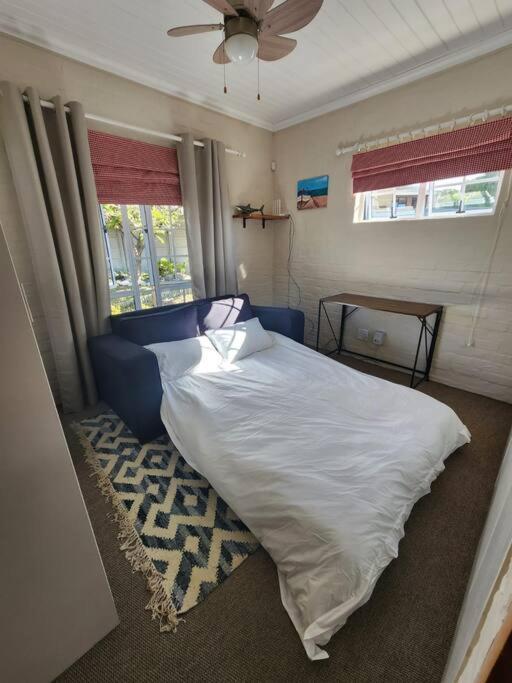 Idyllic seaside escape - carbon neutral hotel in Unknown City