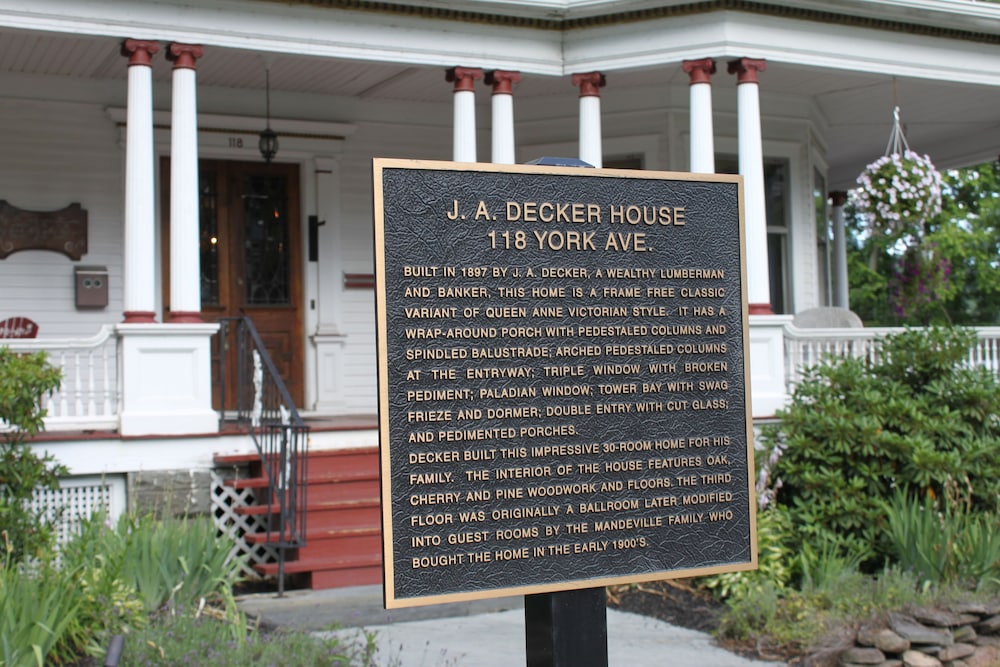 Victorian Charm Inn - photo 55