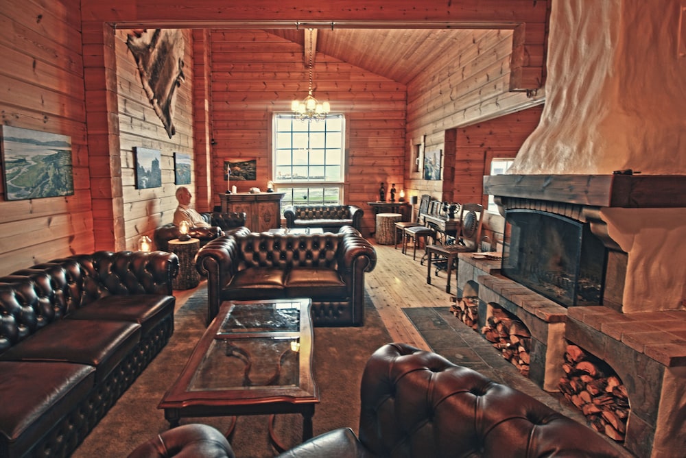 Bjalki Cabin Lodge — 4-Star Luxury Hotel in Reydarfjoerdur, Iceland