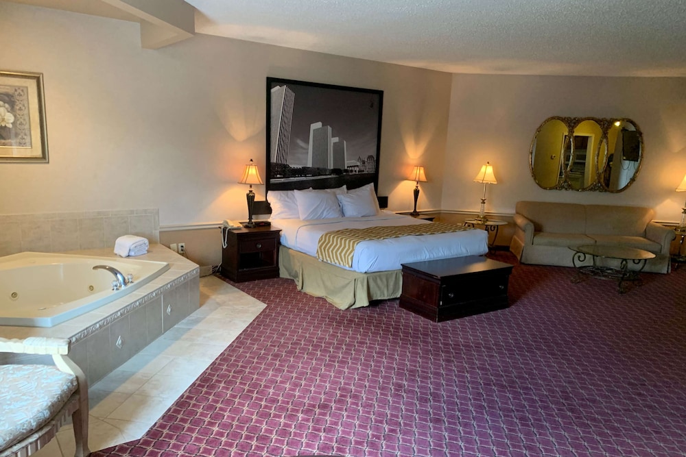 Super 8 By Wyndham Albany - photo 18