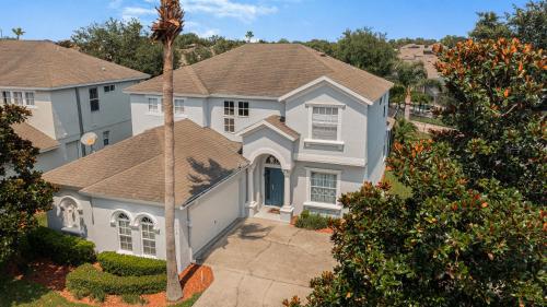 Villa Eman 5bed 4bath with Private pool& Hot Tub close 2 Disney & Legoland — 4-Star Luxury Hotel in Haines, United States
