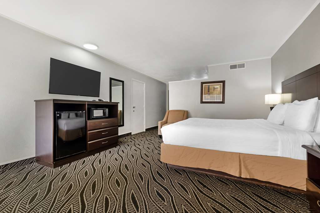Best Western Red Carpet Inn - photo 30