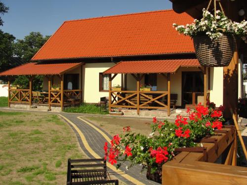 Domek Saracena in Stegna, Poland