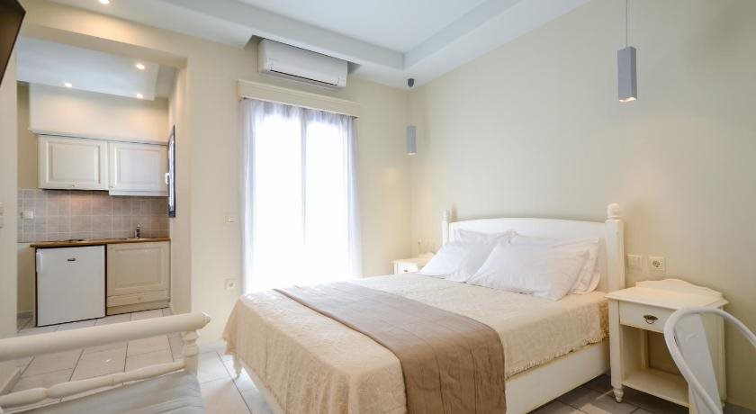 Vasilikos Studios - carbon neutral hotel in Naxos
