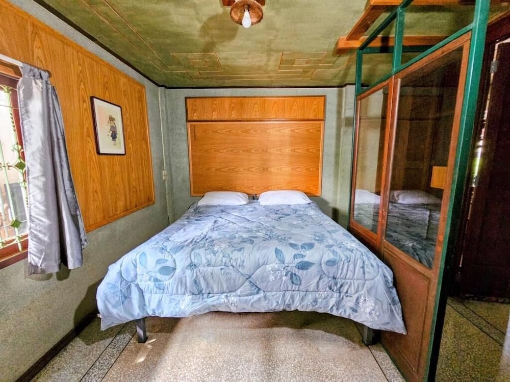 The Florist Ayutthaya in Phra Nakhon Si Ayutthaya, Thailand