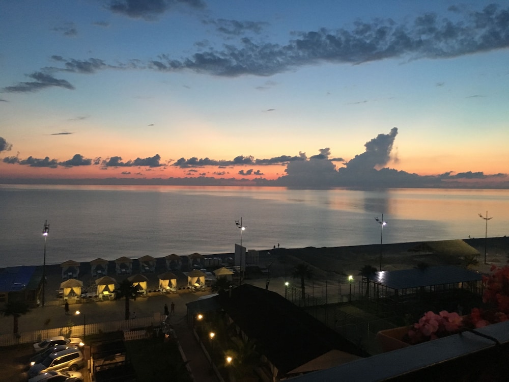 Mgzavrebi Gonio Aparthotel — hotel in Batumi