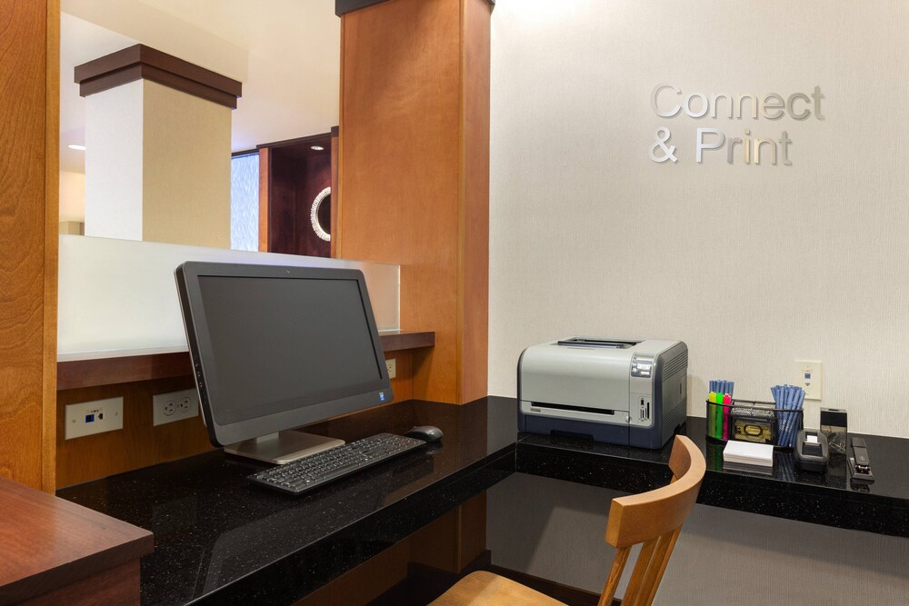 Fairfield Inn & Suites Jacksonville West Chaffee Point - photo 37
