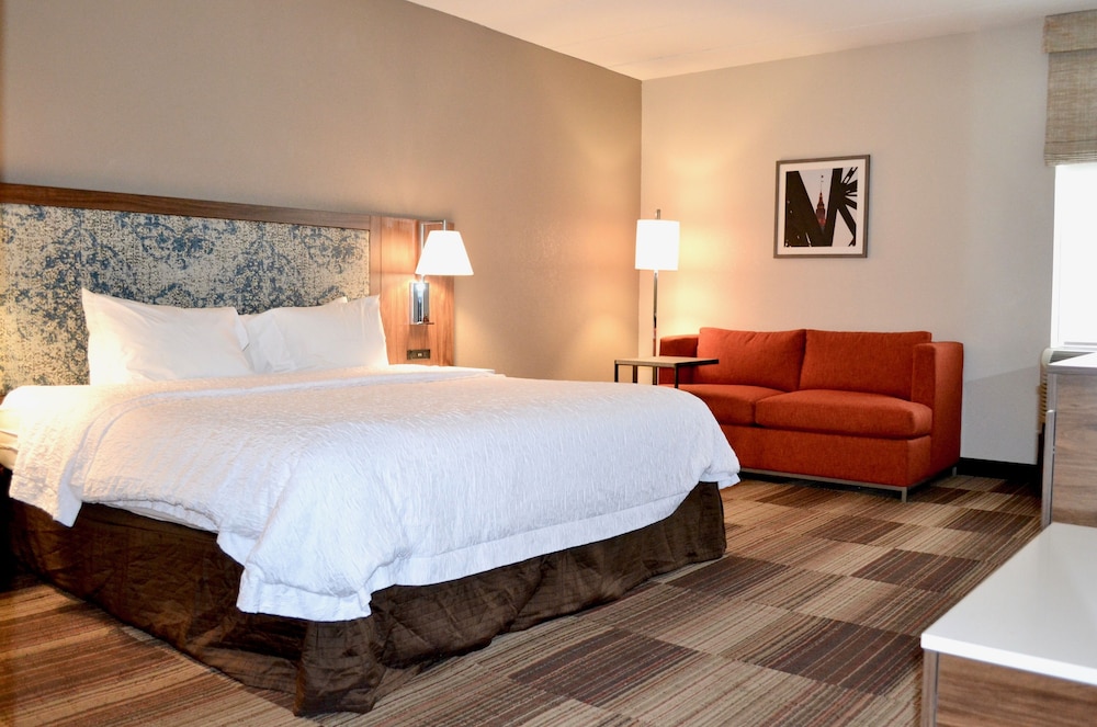 Hampton Inn Medina - photo 11