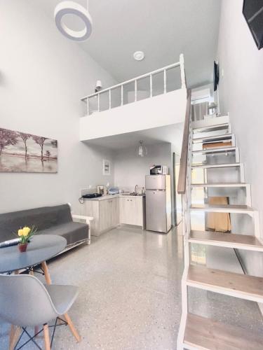 Tête à Tête Luxury Apartment — 4-Star Luxury Hotel in Rodos, Greece