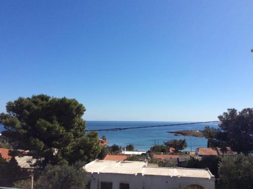 Sofia's Seaview Villa Near Airport And Beach — 4-Star Luxury Hotel in Artemida, Greece