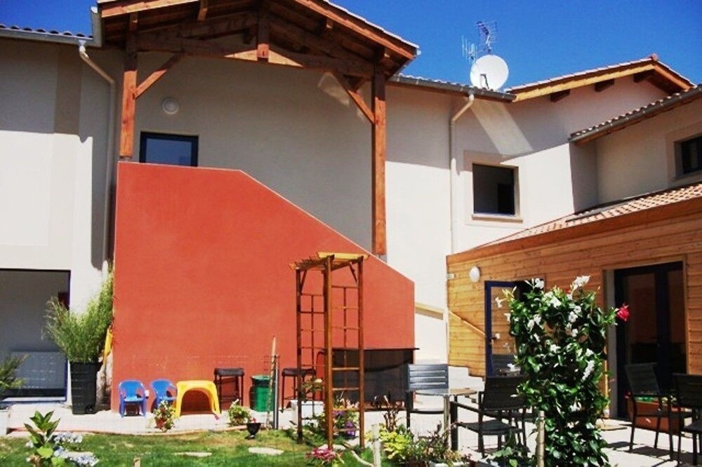 Hotel Ilargi — hotel in Ascain