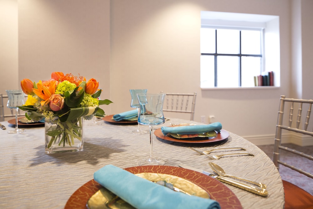Hotel Indigo Baltimore Downtown by IHG - photo 62