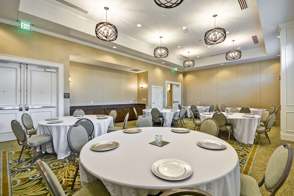 Hampton Inn & Suites Charleston Airport - photo 48