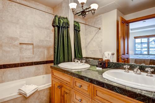 Beaver Creek Village by Vail Resorts - photo 8