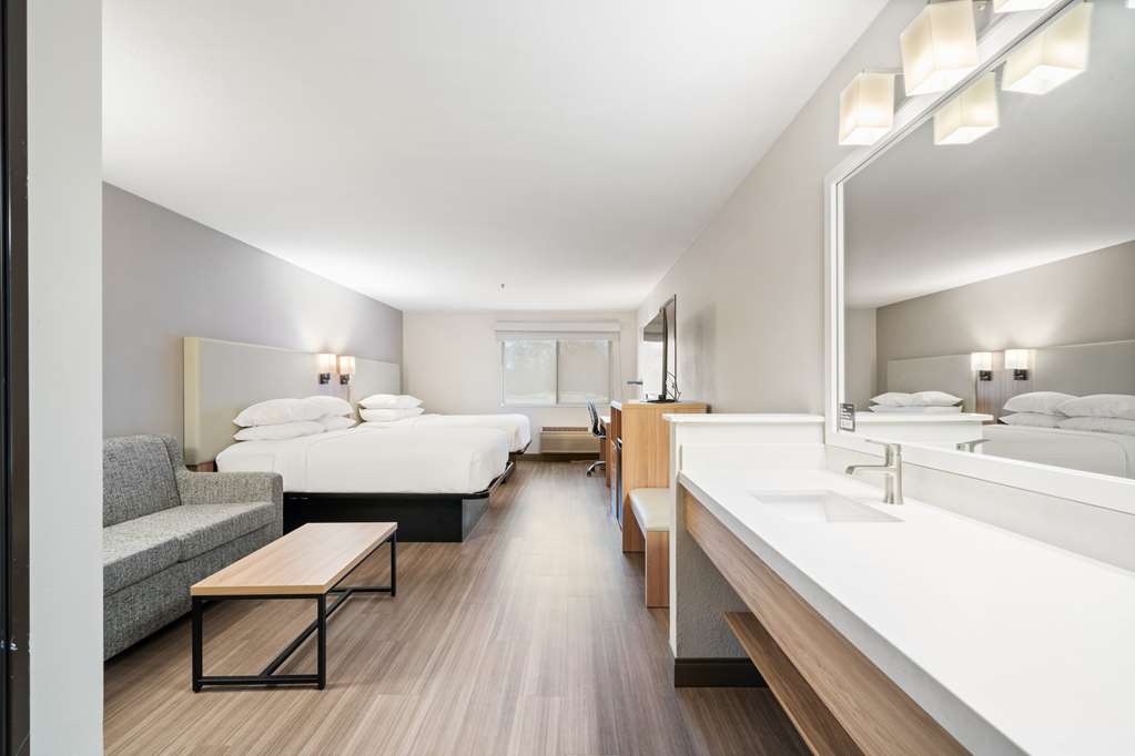 Best Western Lake Oswego Portland Hotel & Suites - photo 15