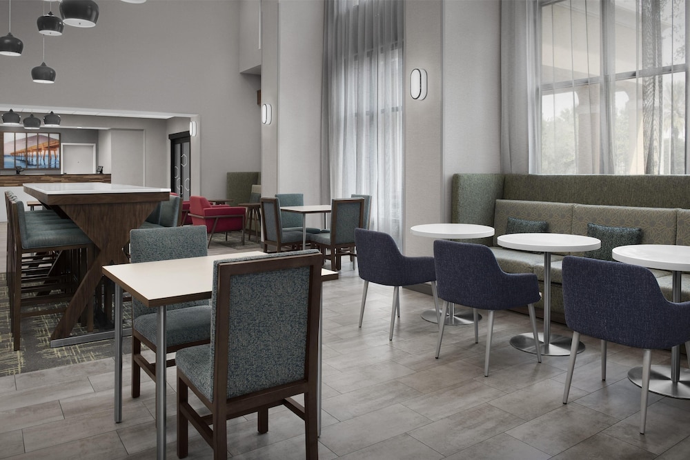 Hampton Inn & Suites Jacksonville South Bartram Park - photo 33