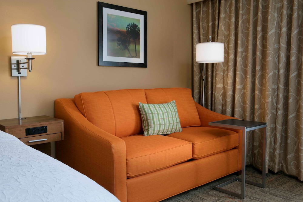 Hampton Inn Kansas City Shawnee Mission - photo 15