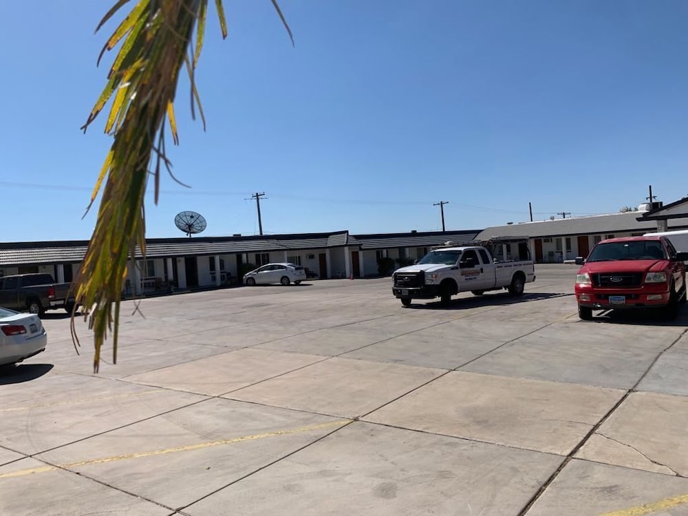 The Sands Motel - photo 29