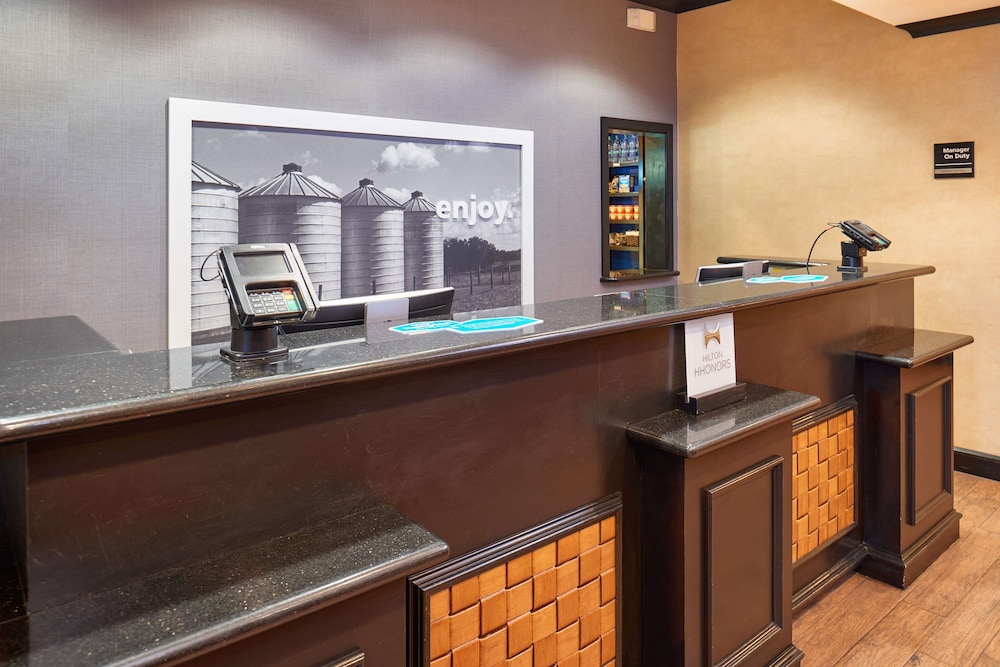 Hampton Inn & Suites Waco South - photo 6