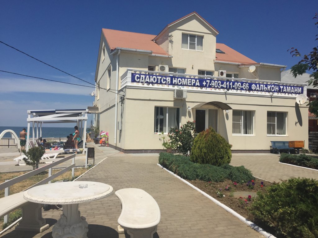 Falkon Tamani Guest House 21001750 — Ilich