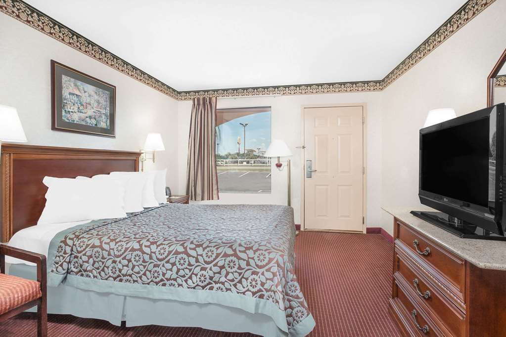 Gray Inn and Suites - photo 5