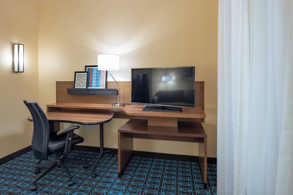 Fairfield Inn & Suites by Marriott Terrell - photo 3